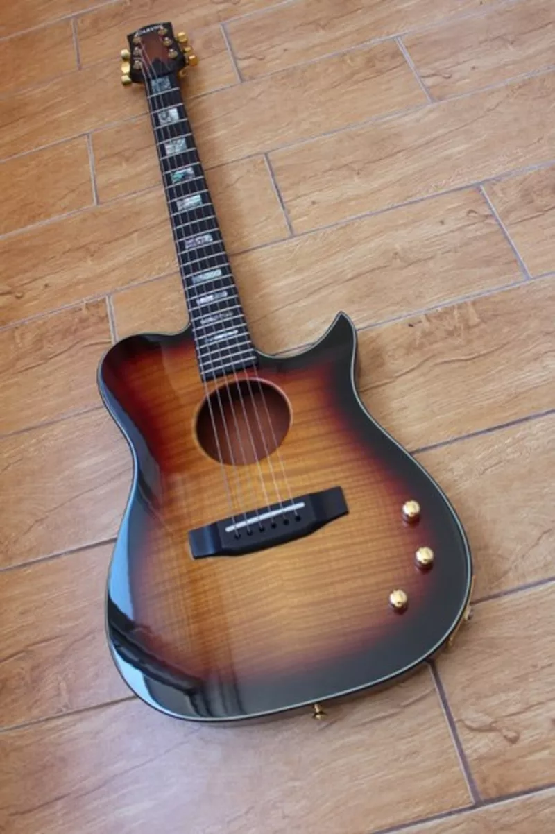 Продам электроакустическую гитару Carvin AC275 USA